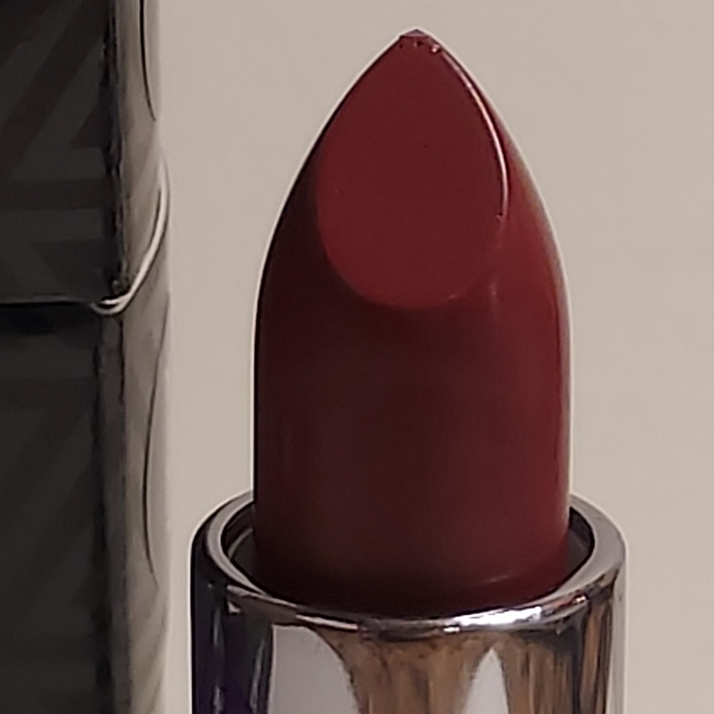 MAC Lipstick Black Panther Lipstick *ROYAL INTEGRITY* / .10 oz / NIB - LTD ED - Picture 3 of 5